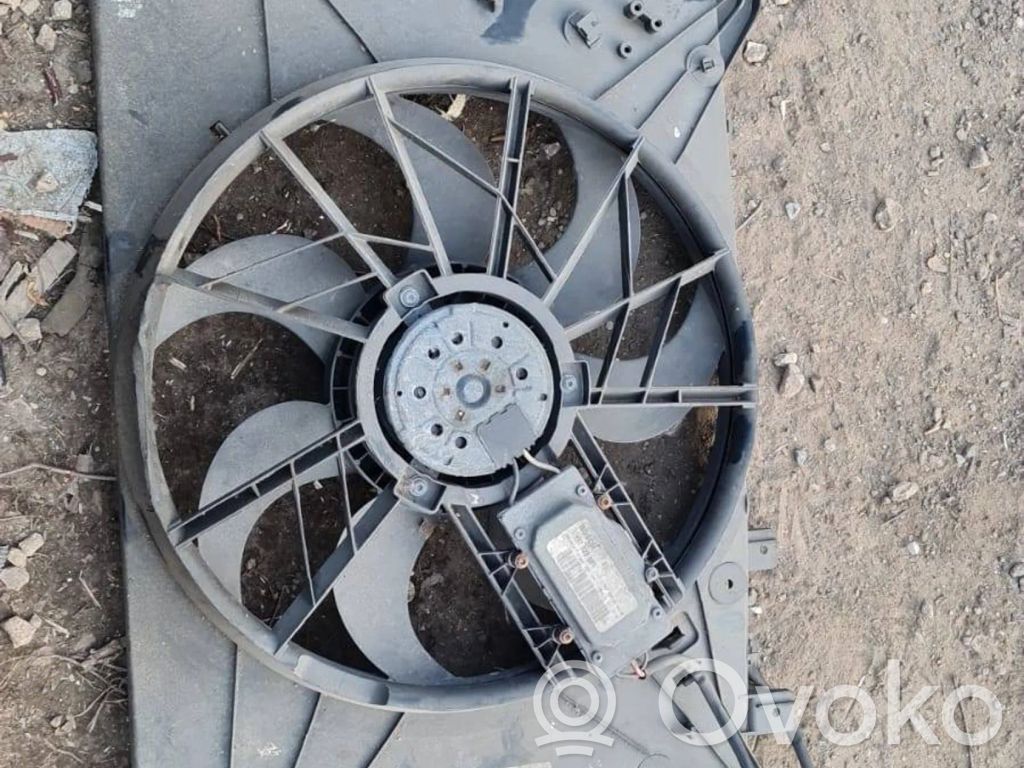 Volvo V70 Elektryczny wentylator chłodnicy 