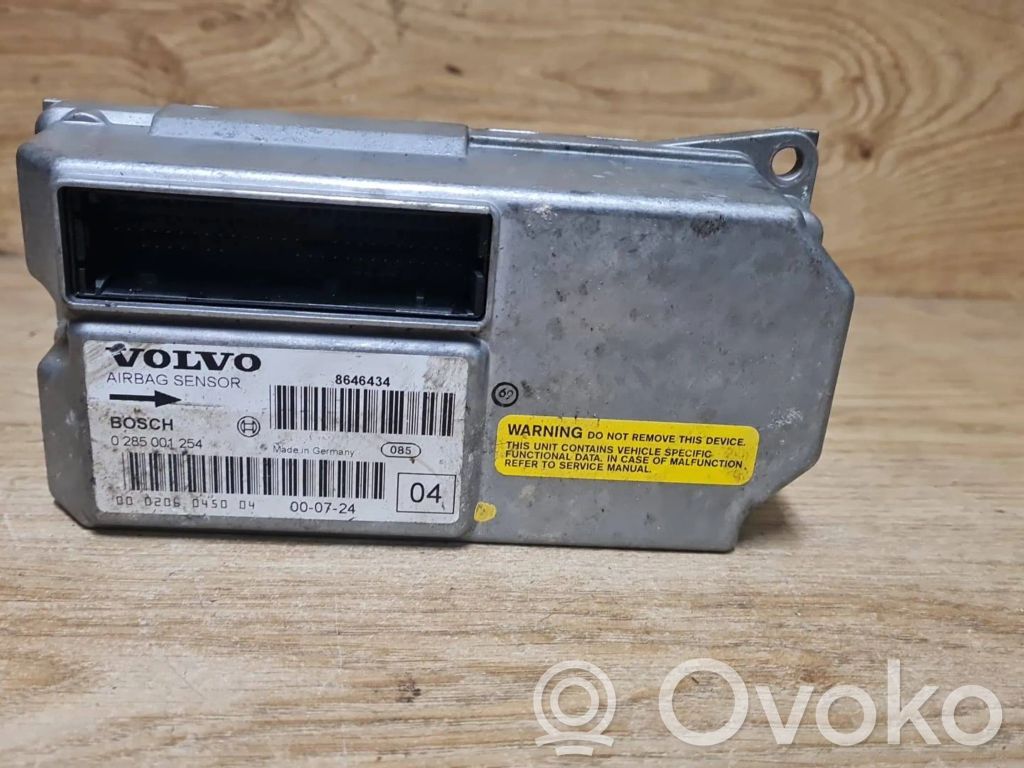 Volvo V70 Airbag control unit/module 