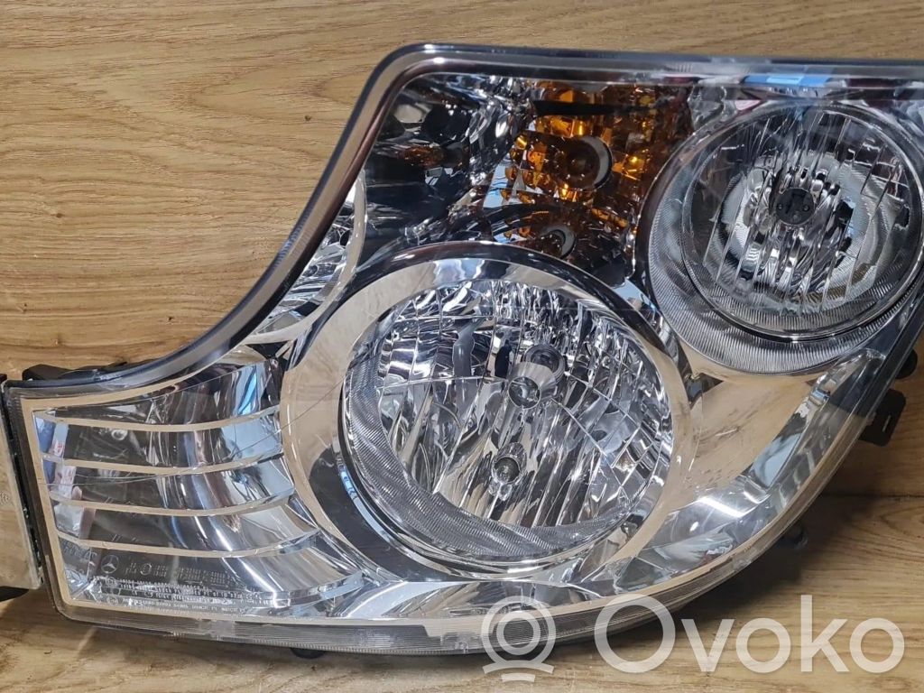 Mercedes-Benz Metris W447 Headlight/headlamp 