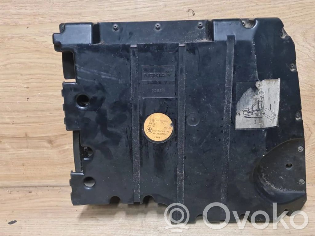 BMW 5 E39 Subwoofer 