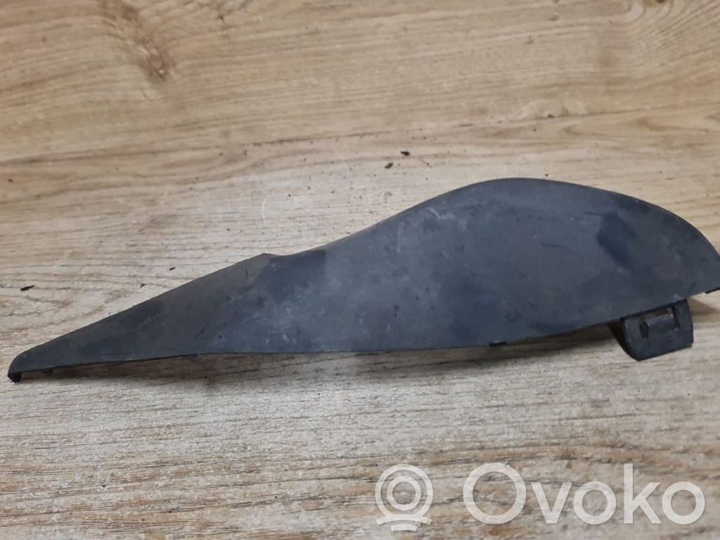Volvo V70 Wiper trim 