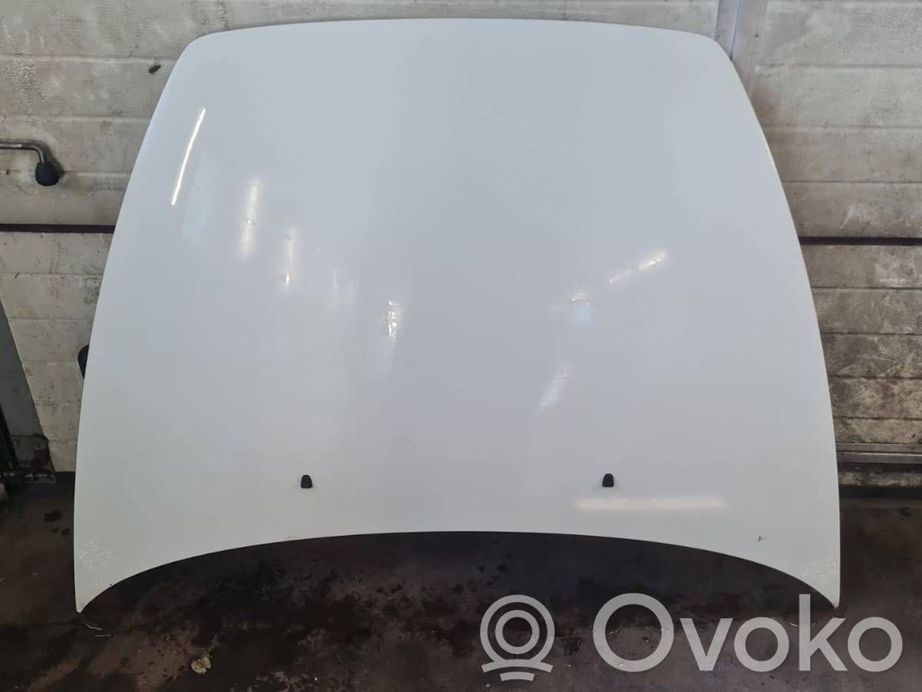 Volvo C70 Konepelti 