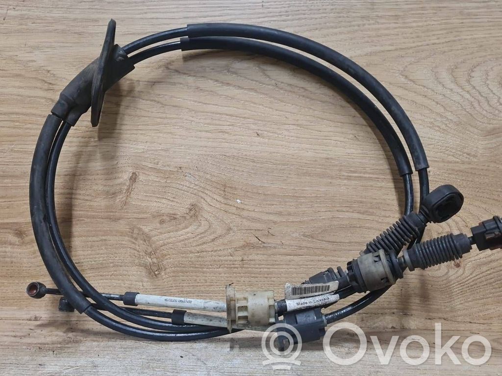 Volvo S60 Gear shift cable linkage 