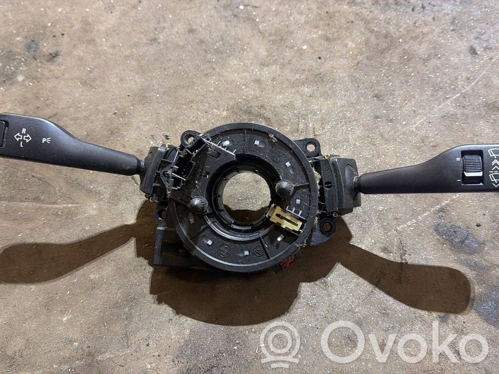 BMW X3 E83 Bloc semnalizator și ștergător parbriz 