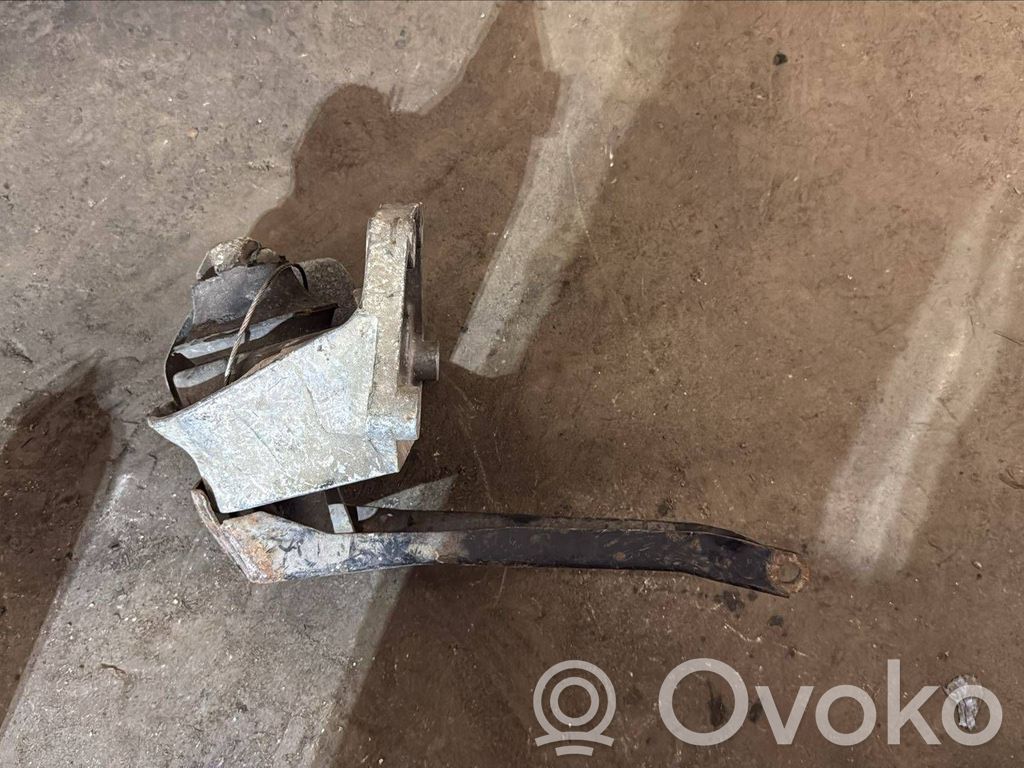 Volvo 850 Suport tampon motor 