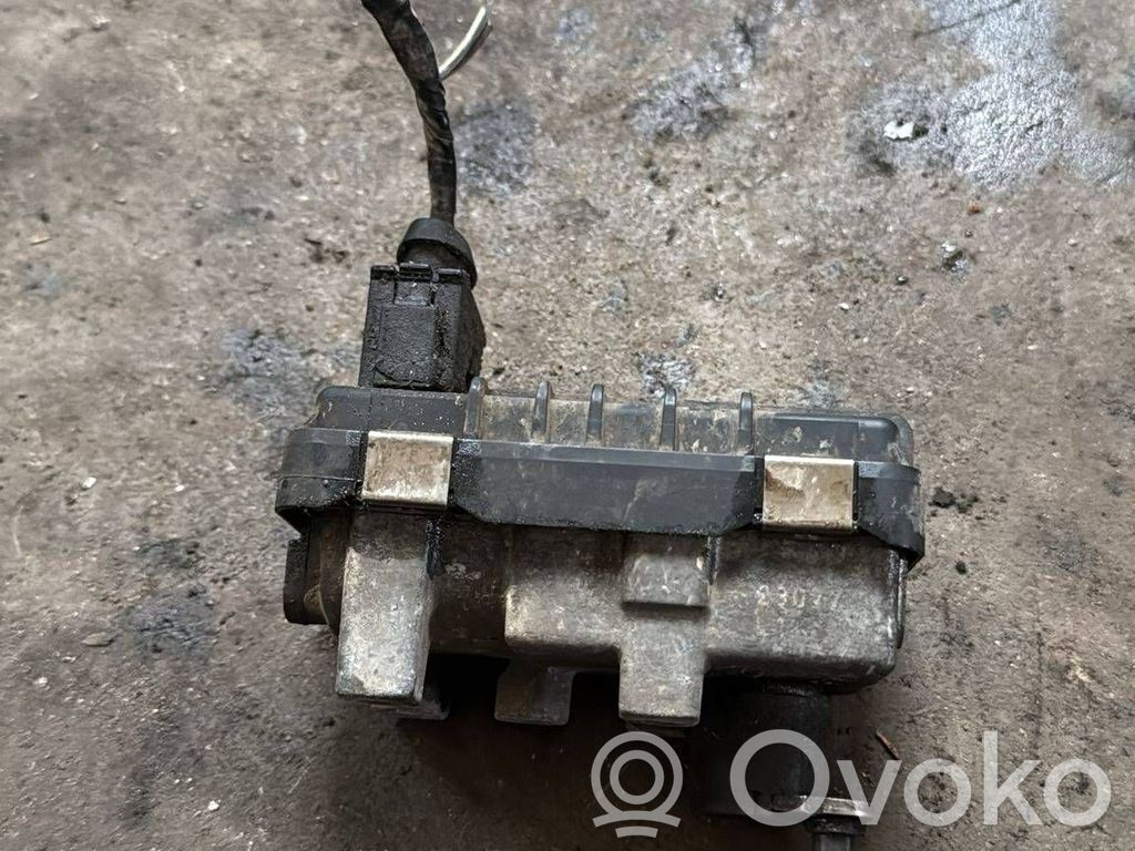 Volvo S80 Turbīnu elektriskās vadības pievads 