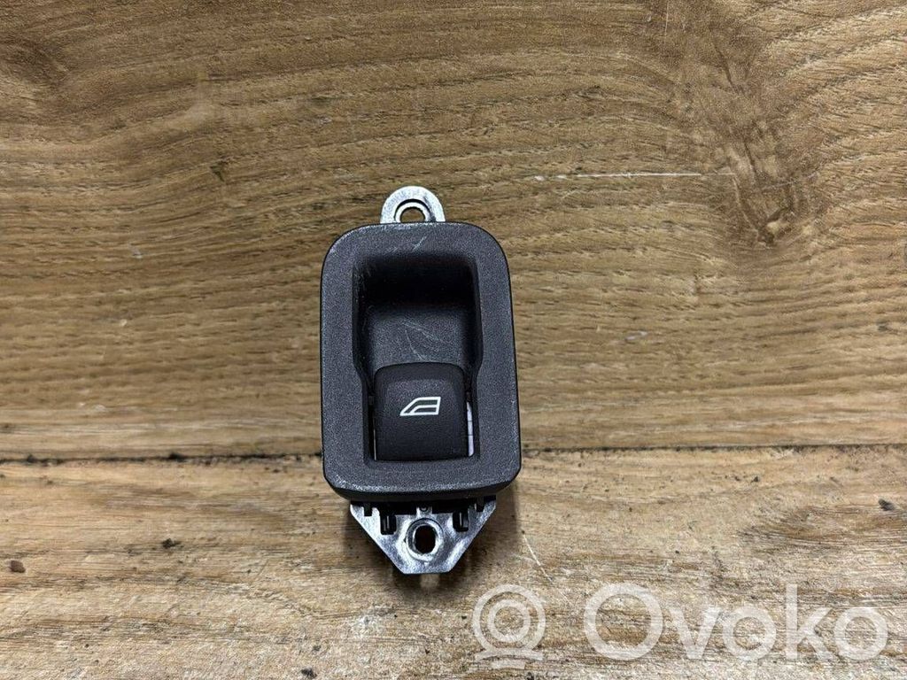 Electric window control switch   31394841,14W075