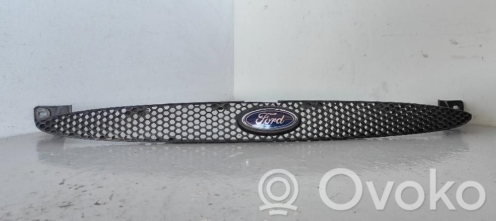 Front grill   95AB8200B