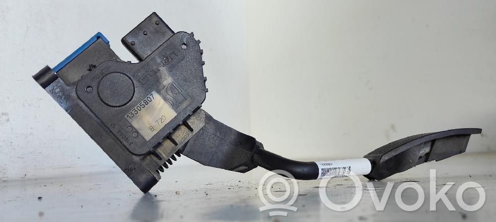 Opel Corsa D Akseleratora pedālis 