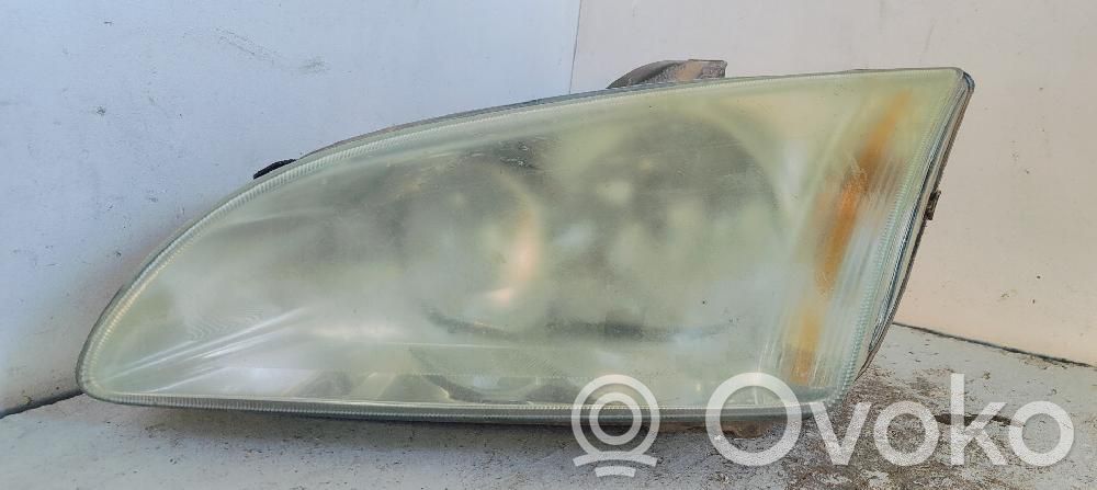 Ford Focus Headlight/headlamp 