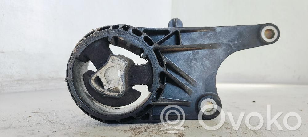 Engine mount bracket   13227762