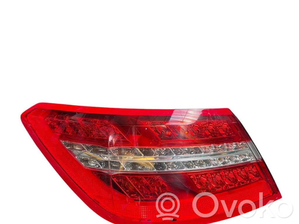 Mercedes-Benz E C207 W207 Luci posteriori 