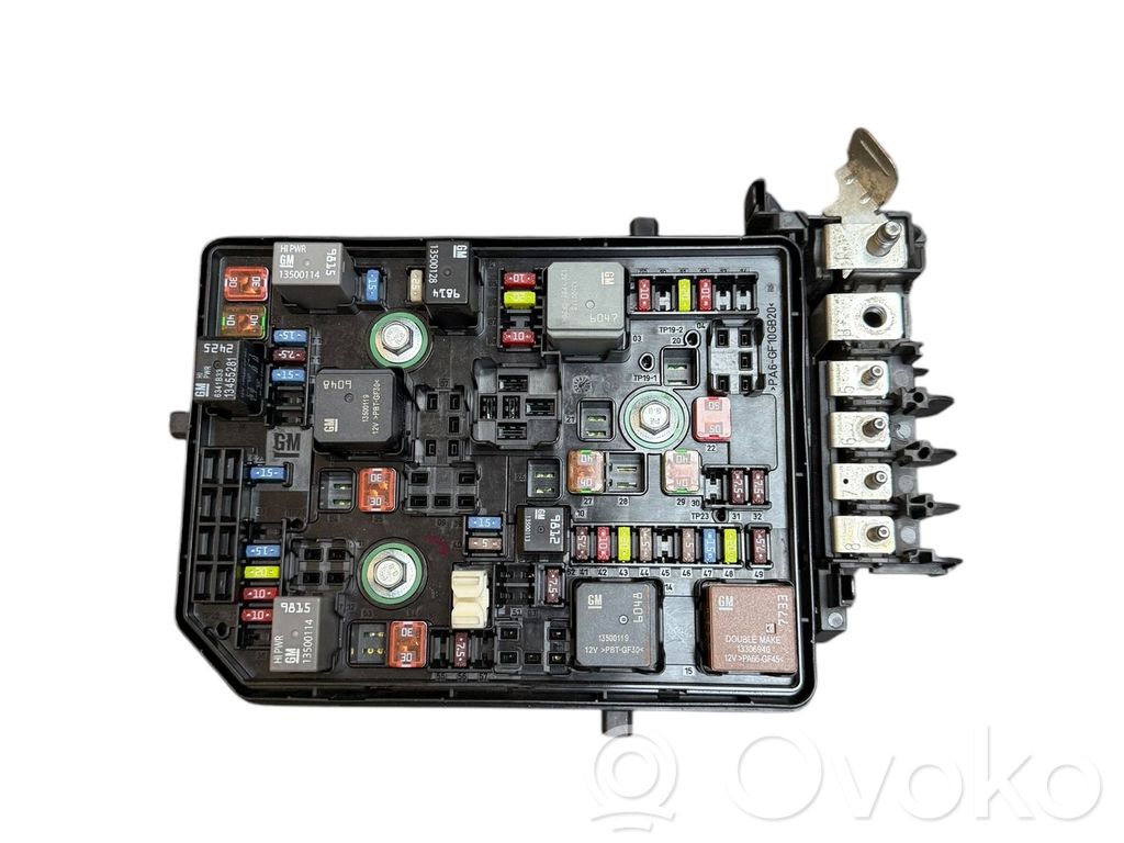 Opel Astra K Juego de caja de fusibles 
