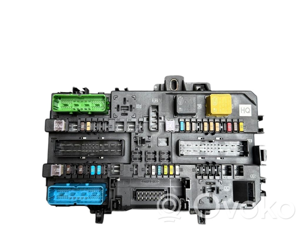 Opel Astra H Ramka / Moduł bezpieczników 