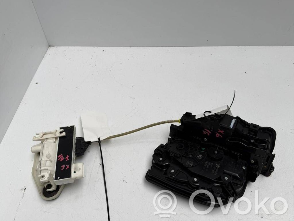BMW X5 F15 Zamek drzwi tylnych 