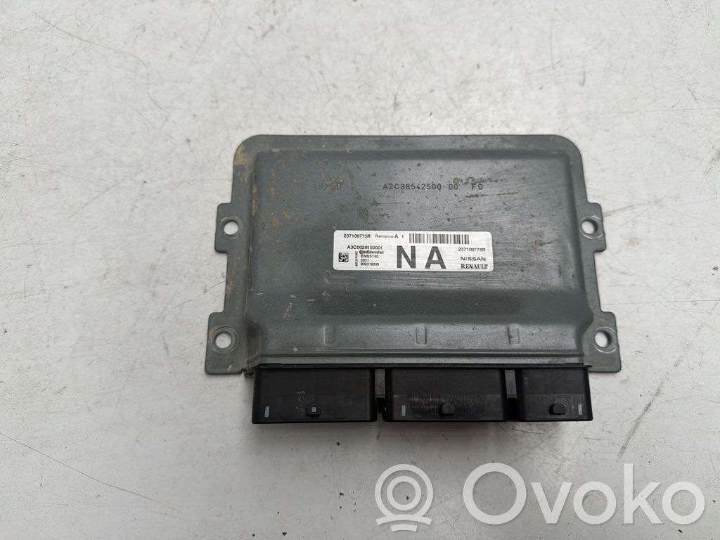 Renault Clio IV Engine control unit/module 