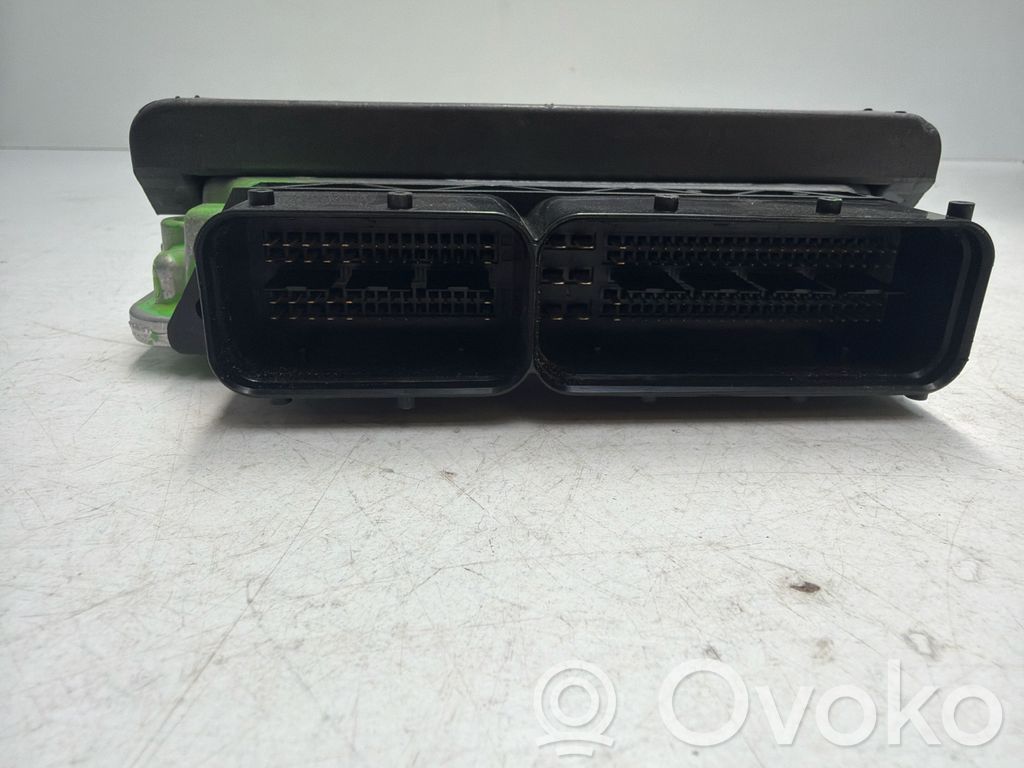Audi A4 S4 B8 8K Engine control unit/module 