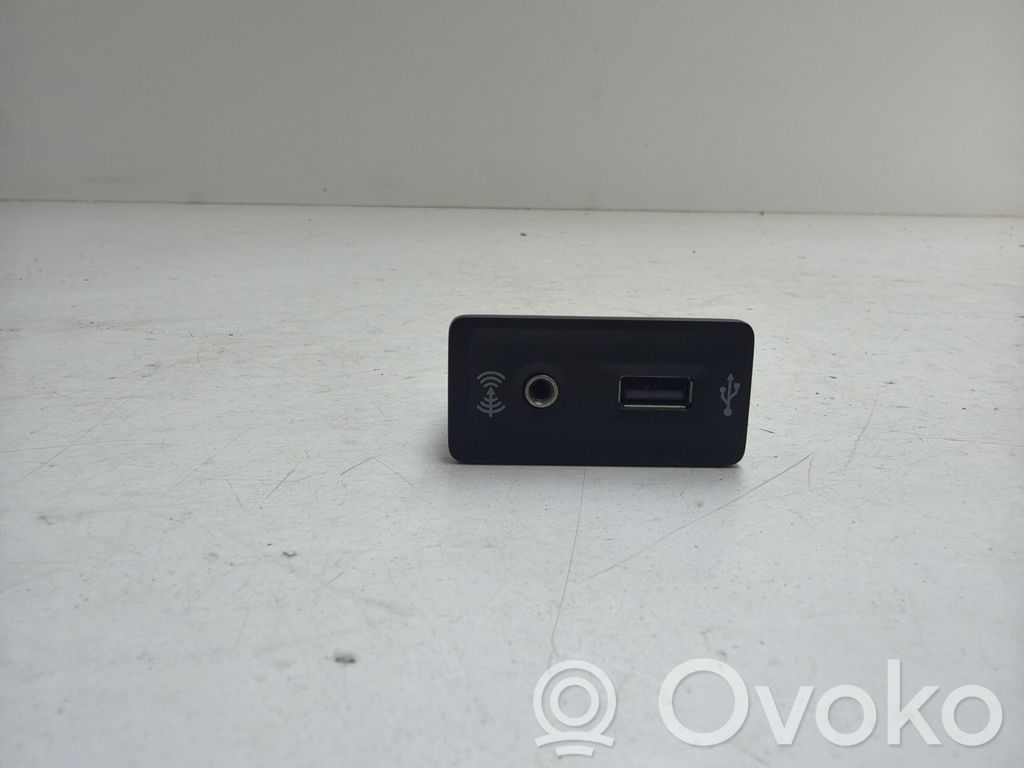 Enchufe conector USB   5G0035222C