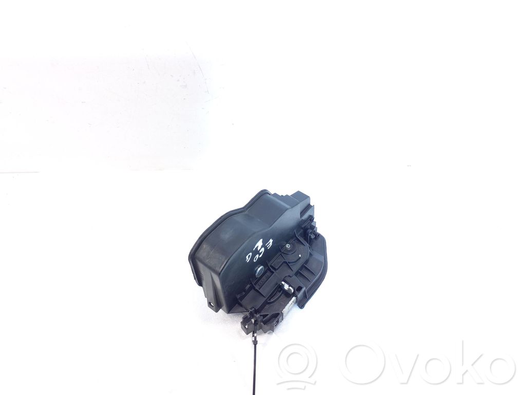 Rear door lock   7167069
