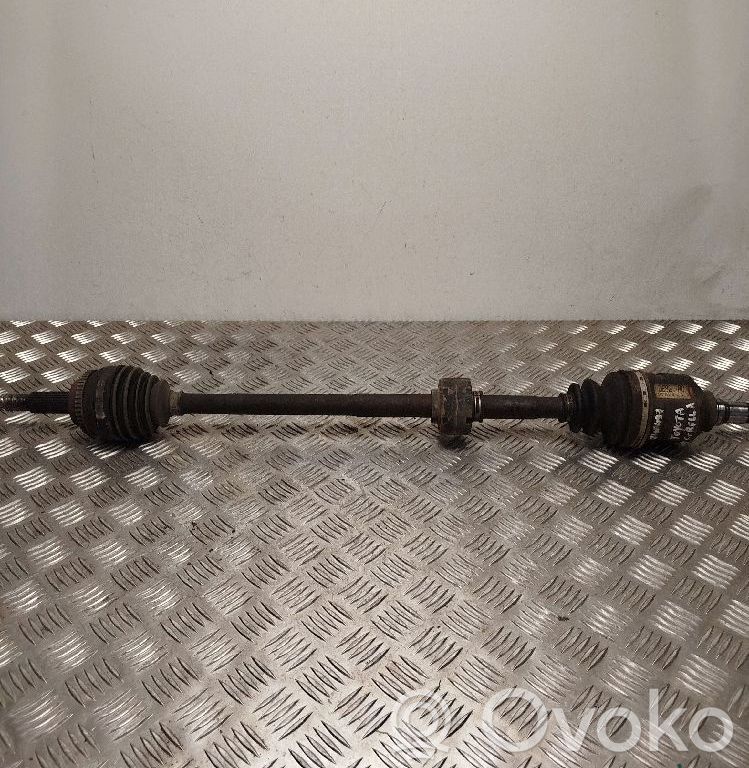 Front driveshaft   DE82RC01077881