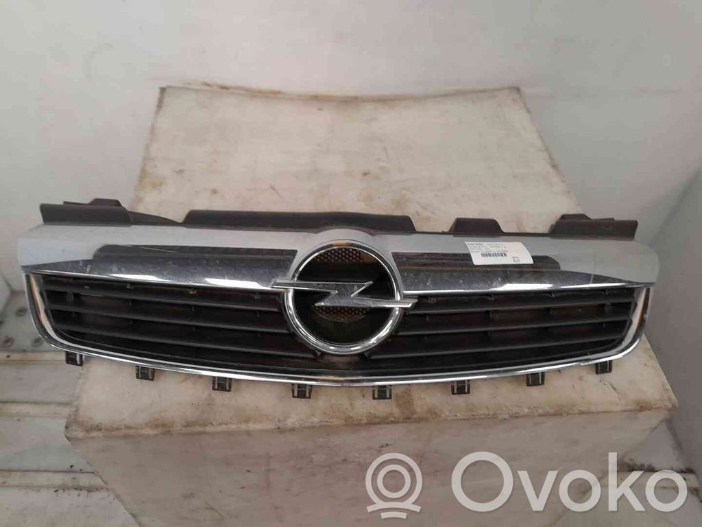 Opel Zafira B Griglia superiore del radiatore paraurti anteriore