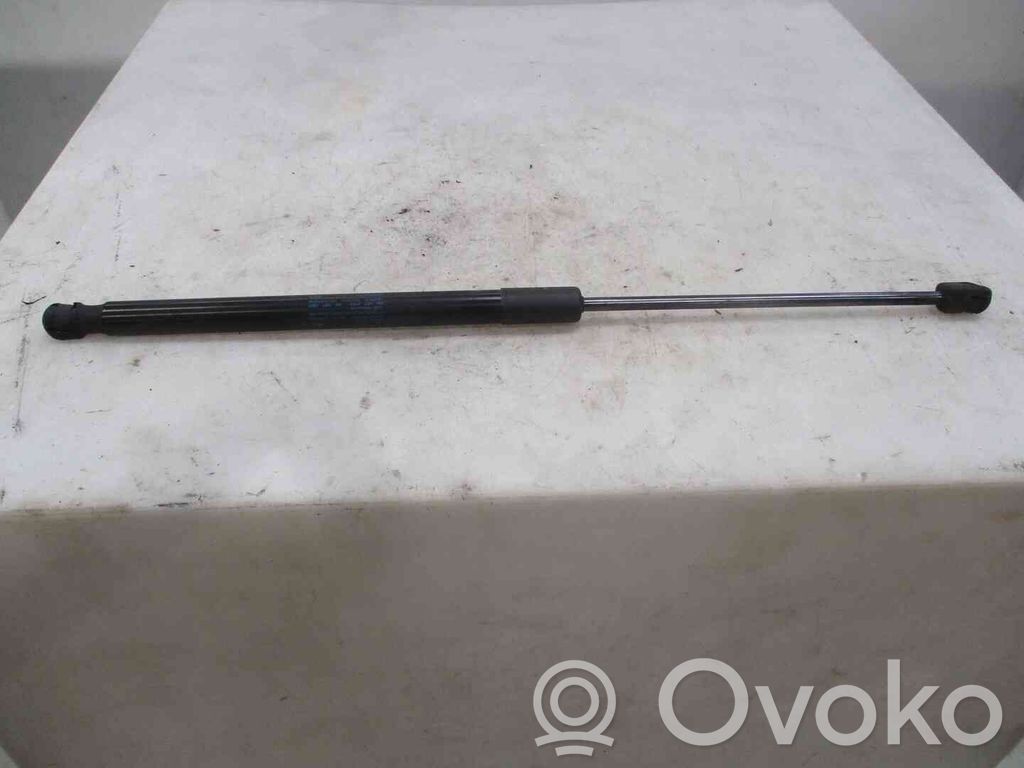 Amortyzator klapy tylnej bagażnika   8X3827552,22400466,2558693,VDMS4