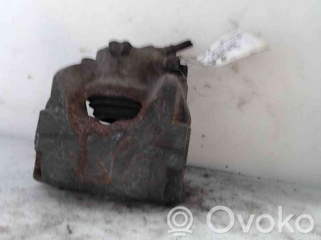 Renault Fluence Zacisk hamulcowy przedni 