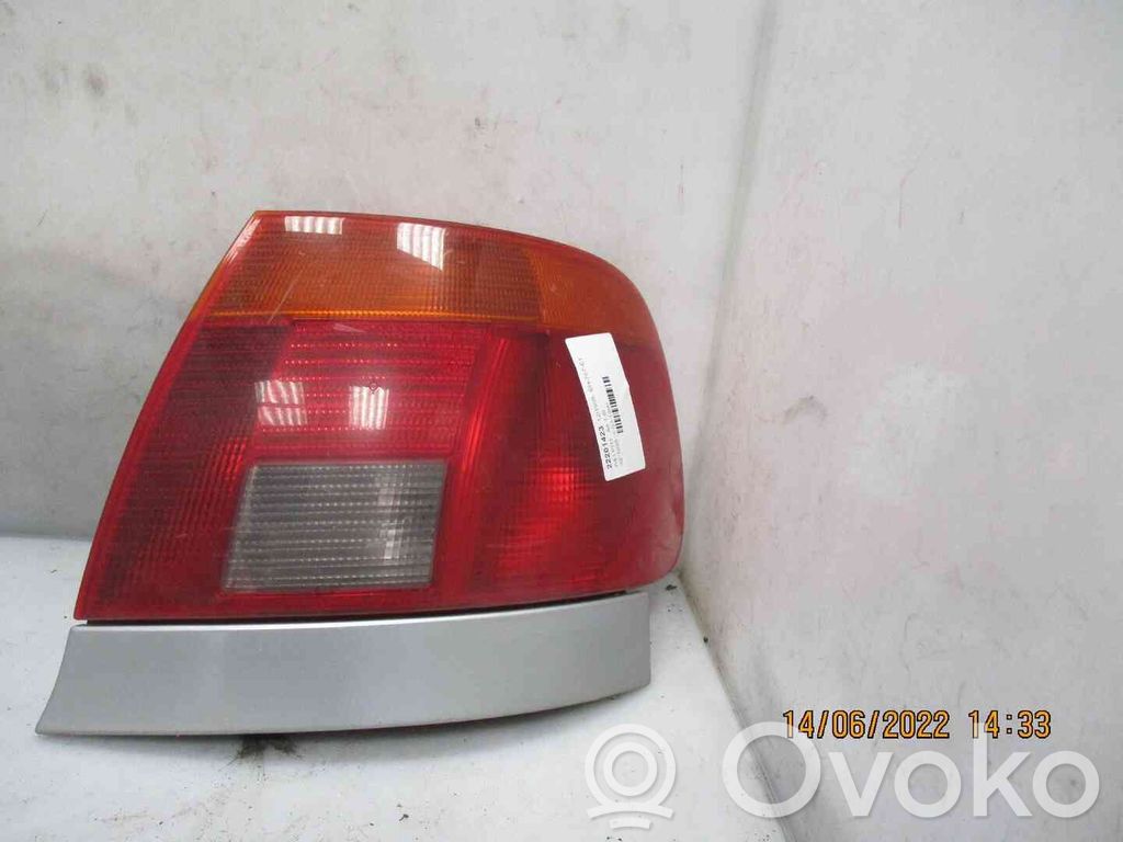 Audi A4 S4 B5 8D Luci posteriori 