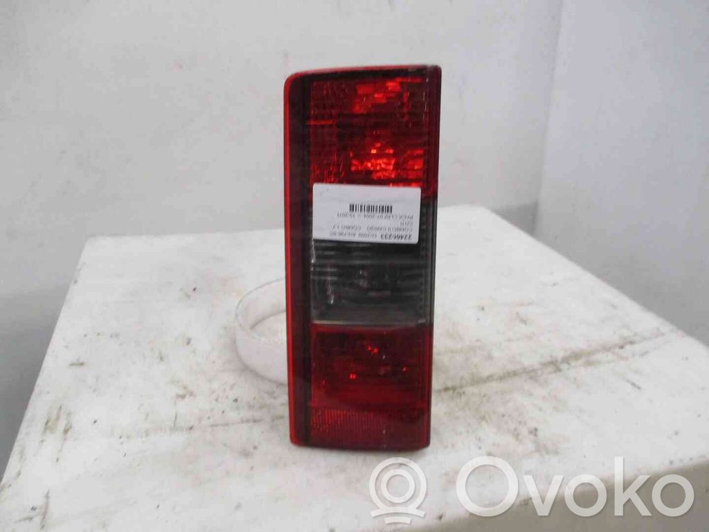 Opel Combo C Lampa tylna 