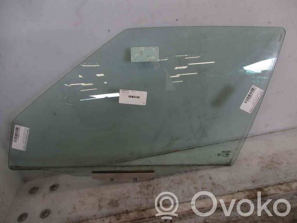 Szyba drzwi przednich   90225859,21902071,2519747,VDMS4