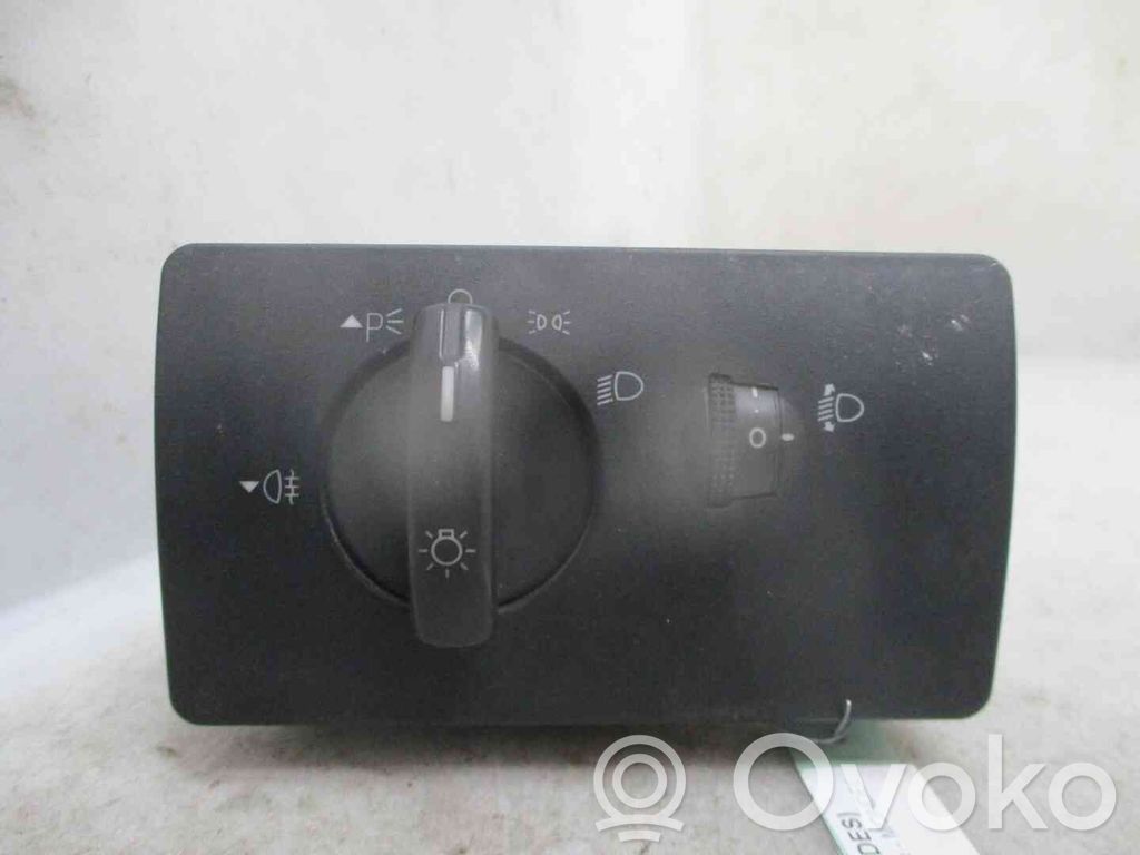 Ford Crown Victoria II Interruptor de luz 