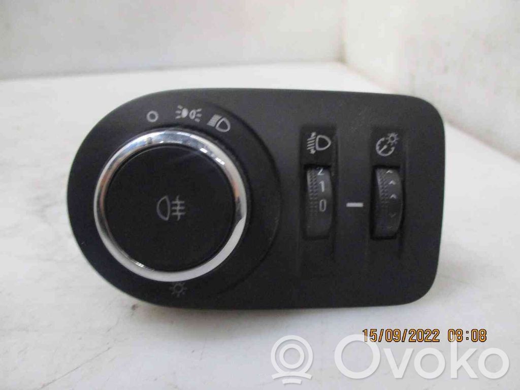 Interruptor de luz   13310330,22201348,2542634,VDMS4