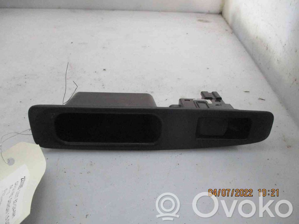 Nissan Qashqai Interruttore di controllo dell’alzacristalli elettrico 