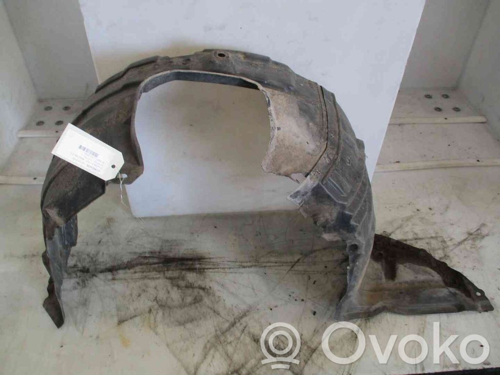 Mazda 5 Nadkole przednie 