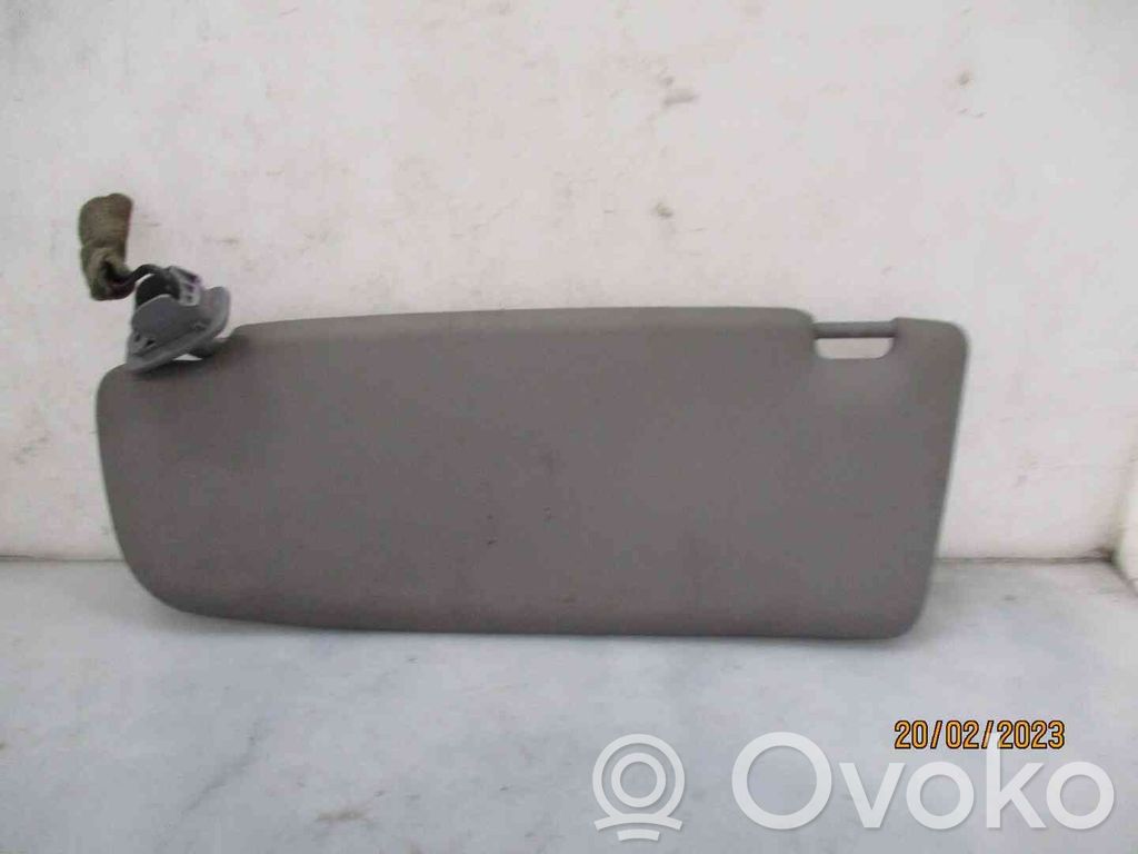 Audi A4 S4 B5 8D Skydelis nuo saulės 