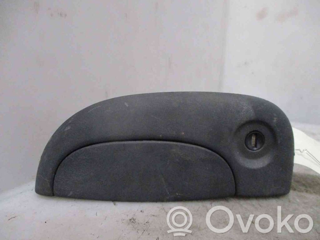 Manecilla externa puerta delantera   7700303549,21904146,2525139,VDMS4