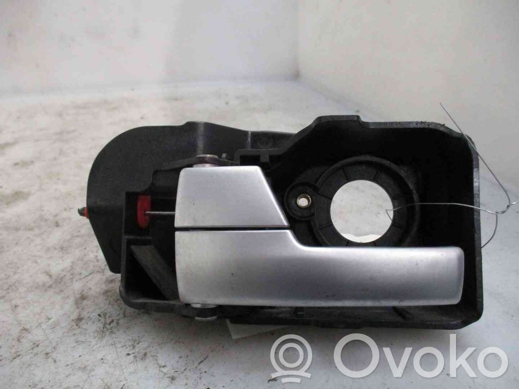 Manecilla interna puerta delantera   1352108,21704851,2505217,VDMS4