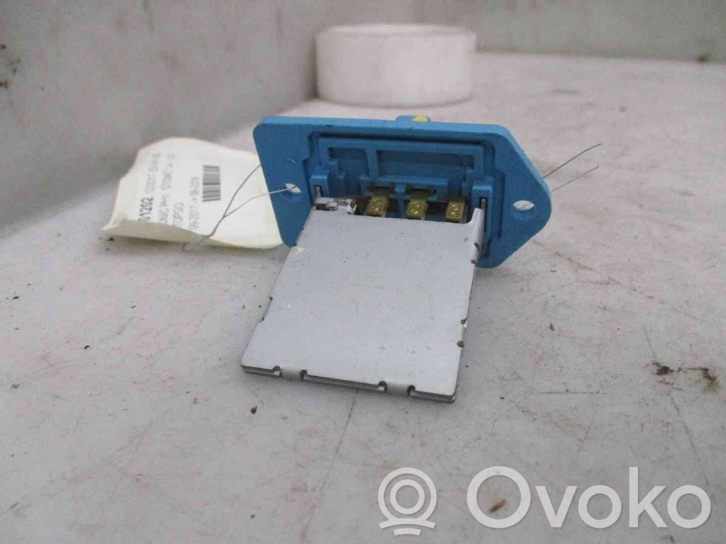 KIA Stonic Rezystor / Opornik dmuchawy nawiewu 