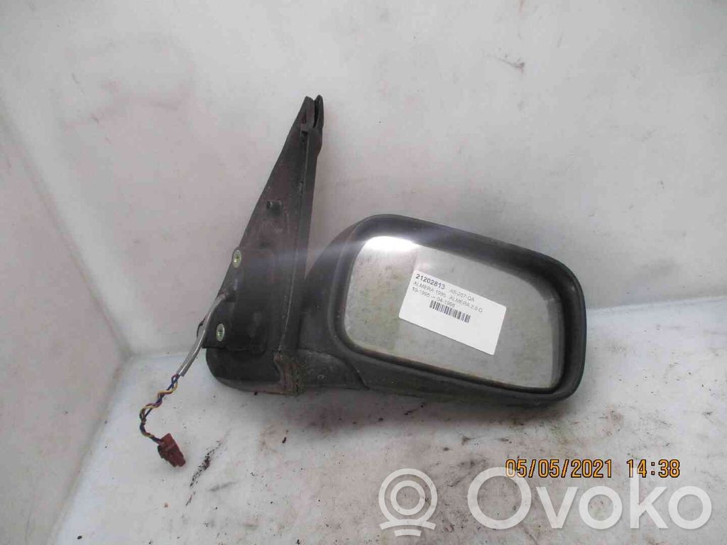 Nissan Almera Elektryczne lusterko boczne drzwi przednich 