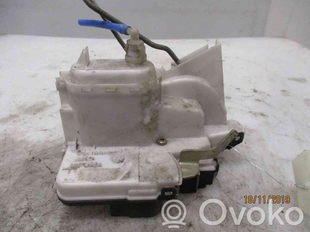 Volkswagen Polo III 6N 6N2 6NF Cerradura de puerta trasera