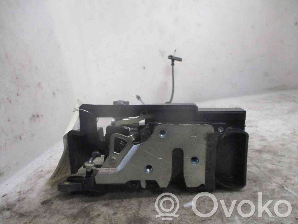 Chevrolet Spark Rear door lock 