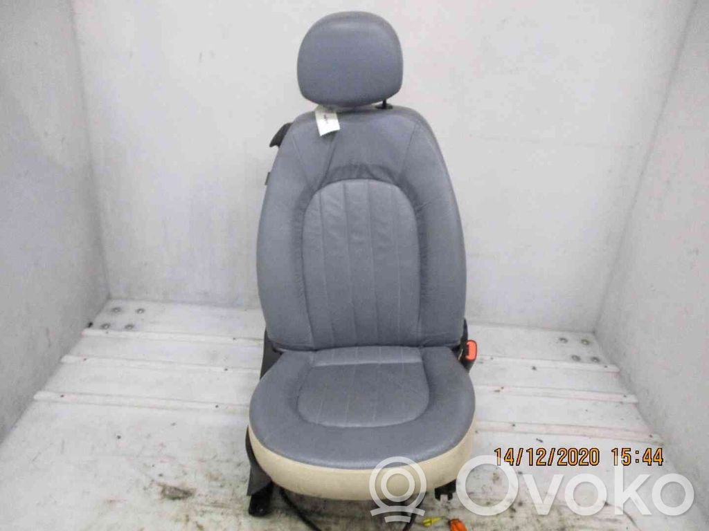 Lancia Ypsilon Etumatkustajan istuin 
