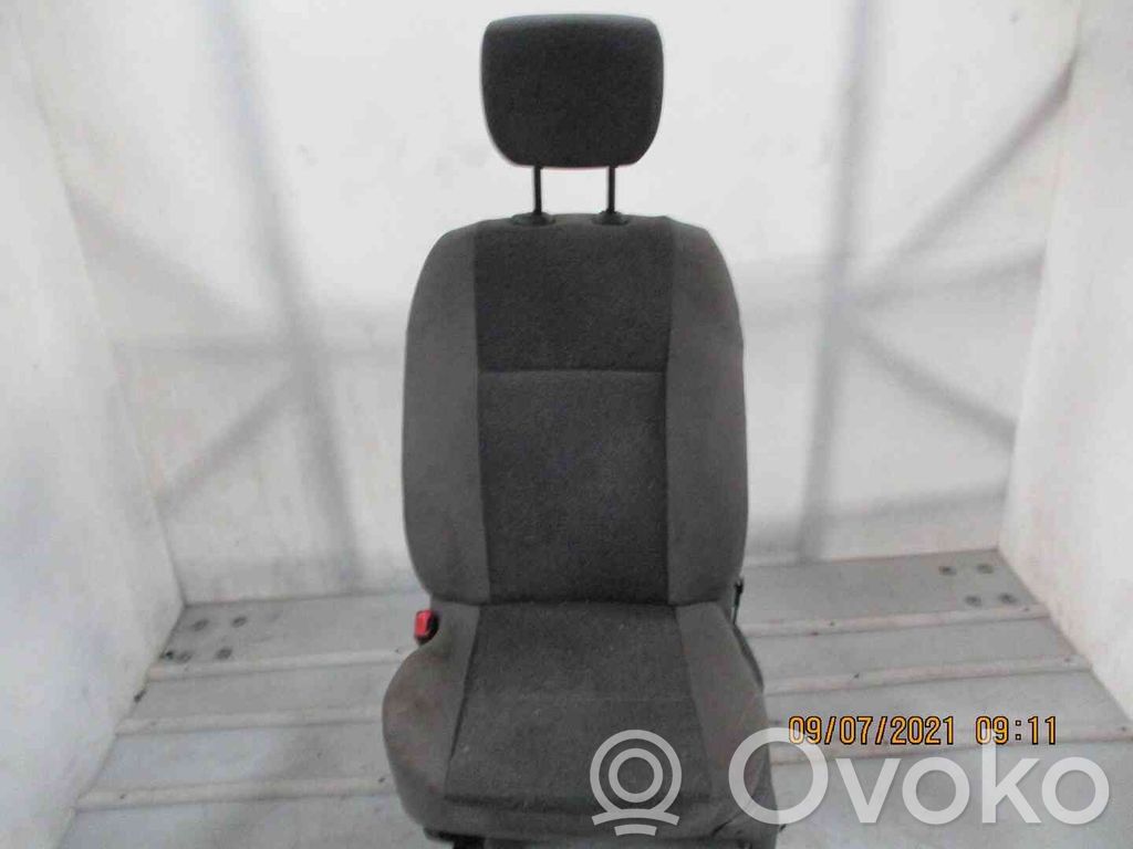 Renault Modus Kuljettajan istuin 