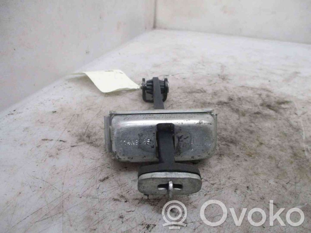 Etuoven pidätin   1641573,21901235,2517729,VDMS4