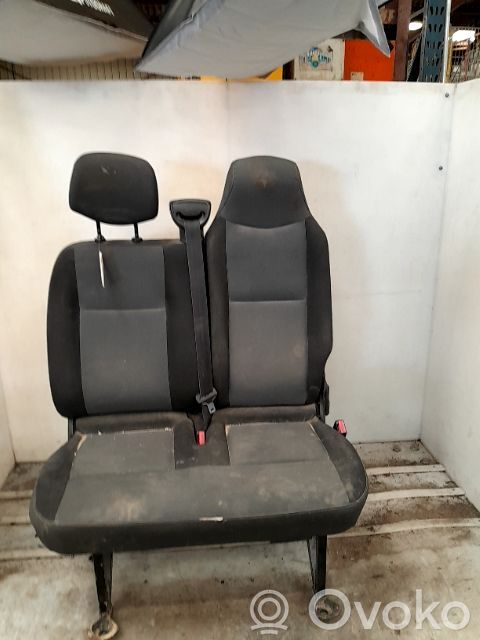 Renault Master III Kaksoisetuistuin 