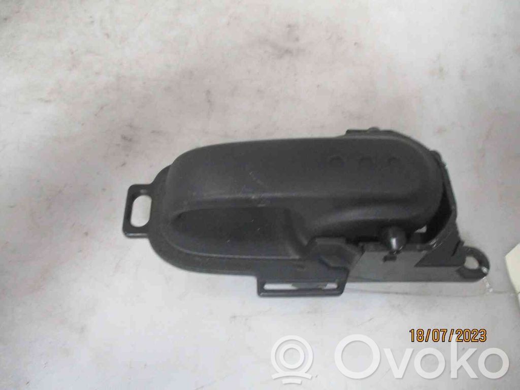 Manecilla interna puerta trasera   80670AX603,22300786,2551000,VDMS4
