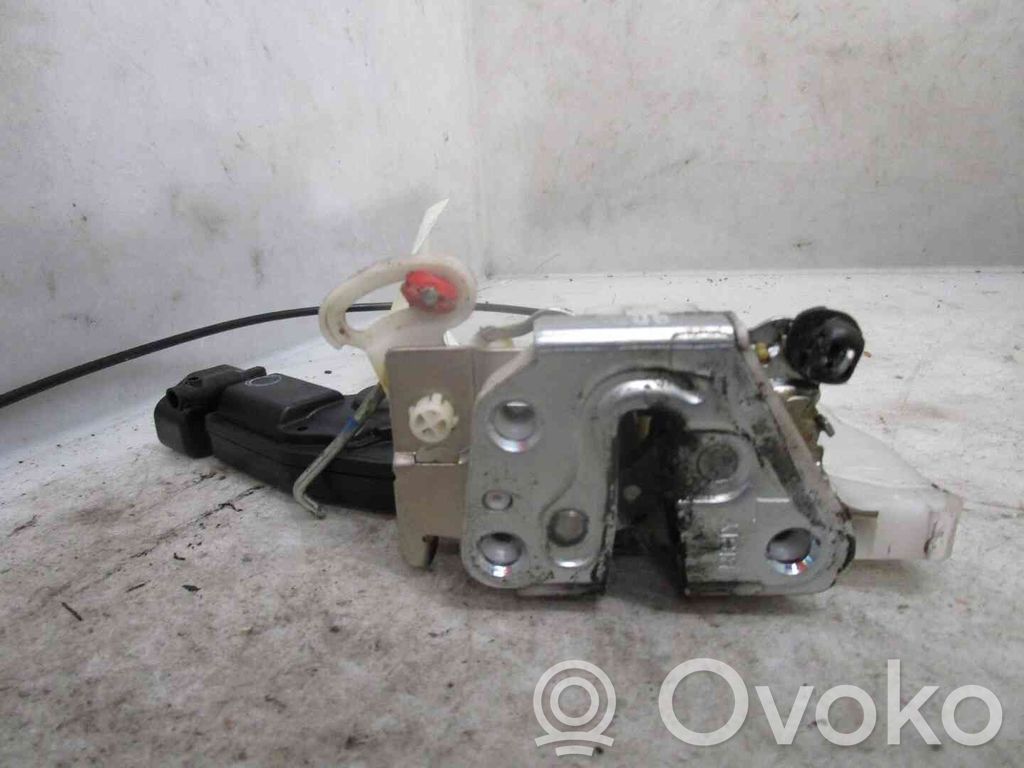 Toyota Aygo AB10 Serratura portiera anteriore