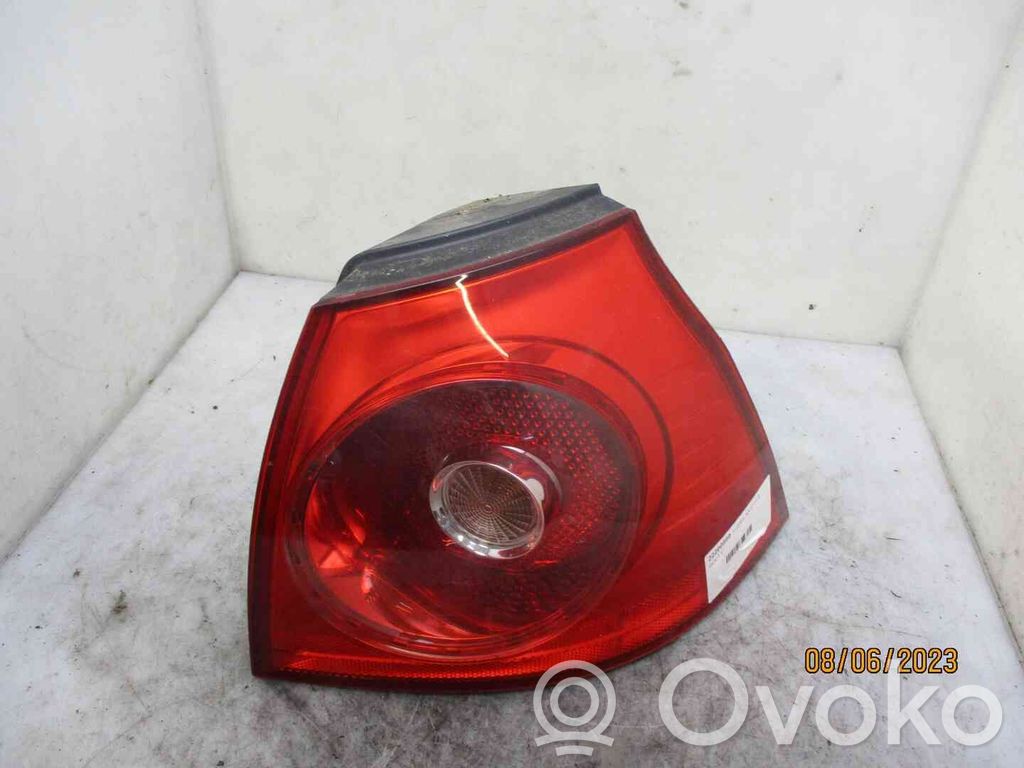Volkswagen Golf V Luci posteriori