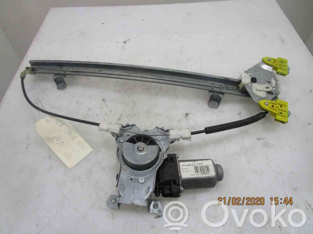 Nissan Note (E11) Alzacristalli della portiera anteriore con motorino 