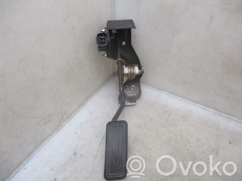 Toyota Corolla Verso E121 Pedale dell’acceleratore 